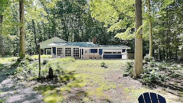 House (2 Bedrooms) | Property amenity