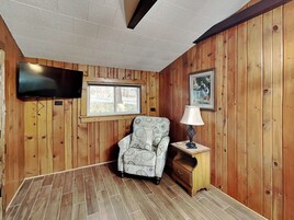 House (2 Bedrooms) | Property amenity