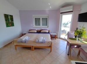 Iron/ironing board, Internet, bed sheets - Apartments Lighthouse - (A1) Studio with Terrace (Fazana)