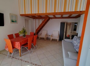 TV - Apartments Lighthouse -(A4) - TwoBedroom Apartment with Sea View (Fazana)