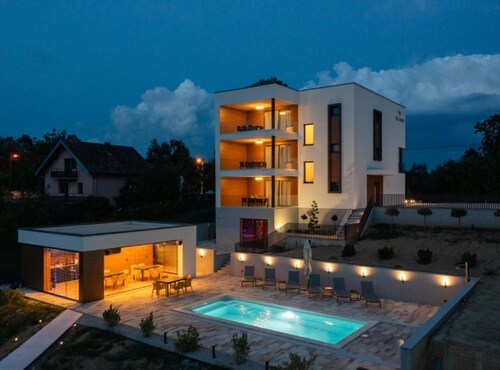 Apartments Villa Wood - Two Bedroom Apartment with terrace and pool view ( W2 )