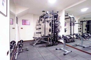 Fitness facility - James Court Llandudno Luxury Apartment 3 & Parking (Llandudno)