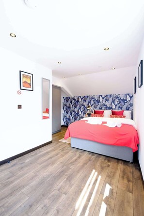 2 Schlafzimmer, Bügeleisen/Bügelbrett, Reisekinderbett, WLAN