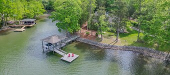 Sprawling Lakefront Home on Peninsula, Beach, Dock, Kayaks, SUPs, Dogs Welcome!