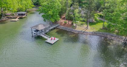 Sprawling Lakefront Home on Peninsula, Beach, Dock, Kayaks, SUPs, Dogs Welcome!