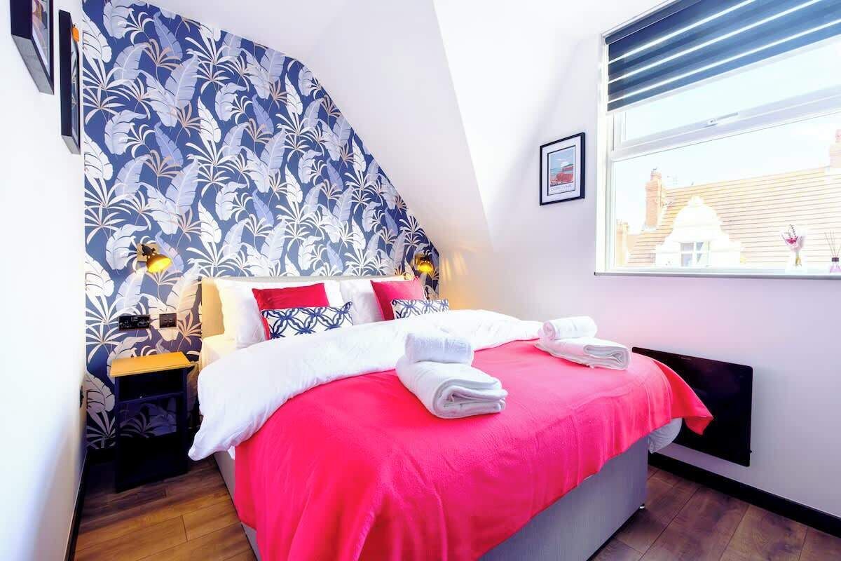 10 bedrooms, iron/ironing board, travel crib, WiFi