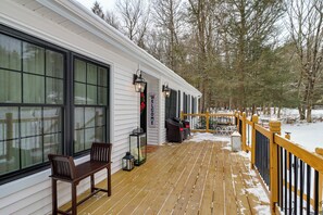 Terrace/patio - Family-Friendly Home 6 Mi to Big Boulder Mtn! (Albrightsville)