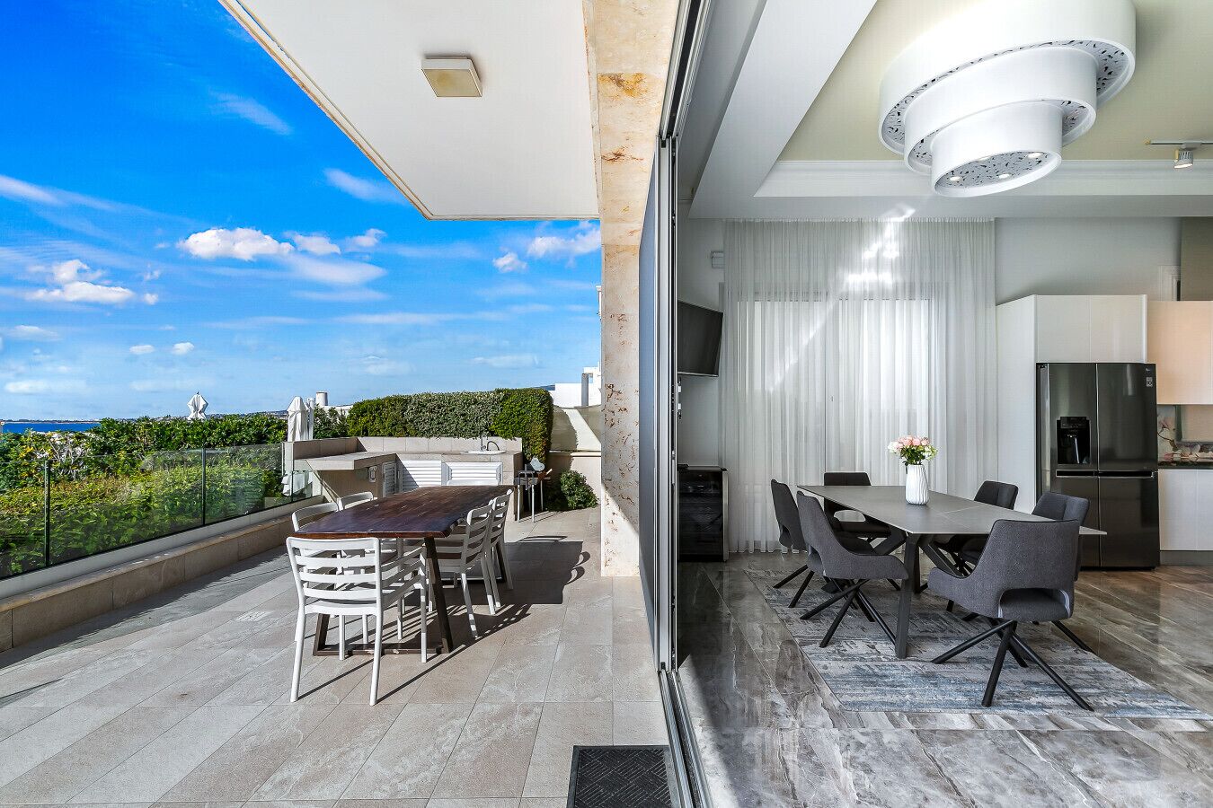 Outdoor dining