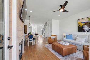 Smart TV, fireplace, books