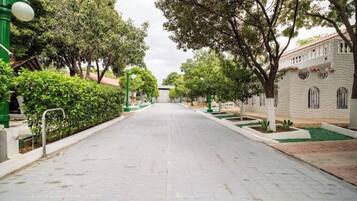 Enceinte de lâhĂ©bergement