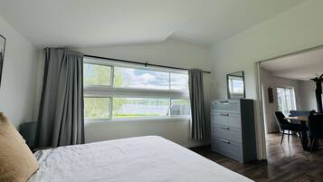 4 bedrooms, WiFi, bed sheets
