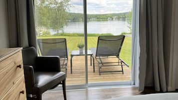 4 bedrooms, WiFi, bed sheets