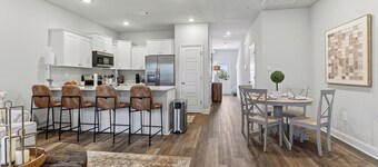 Brand-new Coastal Escape 3BR/2.5BA minutes from vibrant downtown Ocean Springs.