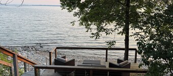 West Wind Farm - Magnificent Sunset Views on Lake Champlain