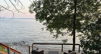 West Wind Farm - Magnificent Sunset Views on Lake Champlain