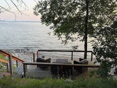 West Wind Farm - Magnificent Sunset Views on Lake Champlain