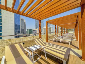 Property grounds - Luxury Studio with Marina View (Dubai)