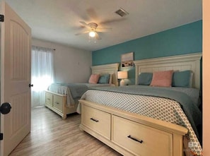 1 bedroom, WiFi, bed sheets - Pet Friendly Beach Access Sleeps 6 Hangout Nearby (Gulf Shores)