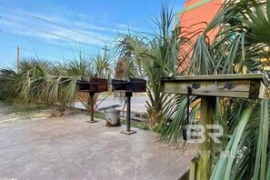 Property grounds - Pet Friendly Beach Access Sleeps 6 Paradise Isle (Gulf Shores)