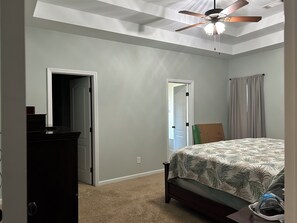 3 bedrooms, iron/ironing board, WiFi, bed sheets - Master’s Rental - 2 weeks 3 bed/2bath - 3 miles from golf course Augusta, GA (Augusta)