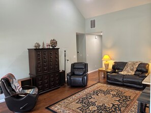 Interior - Master’s Rental - 2 weeks 3 bed/2bath - 3 miles from golf course Augusta, GA (Augusta)