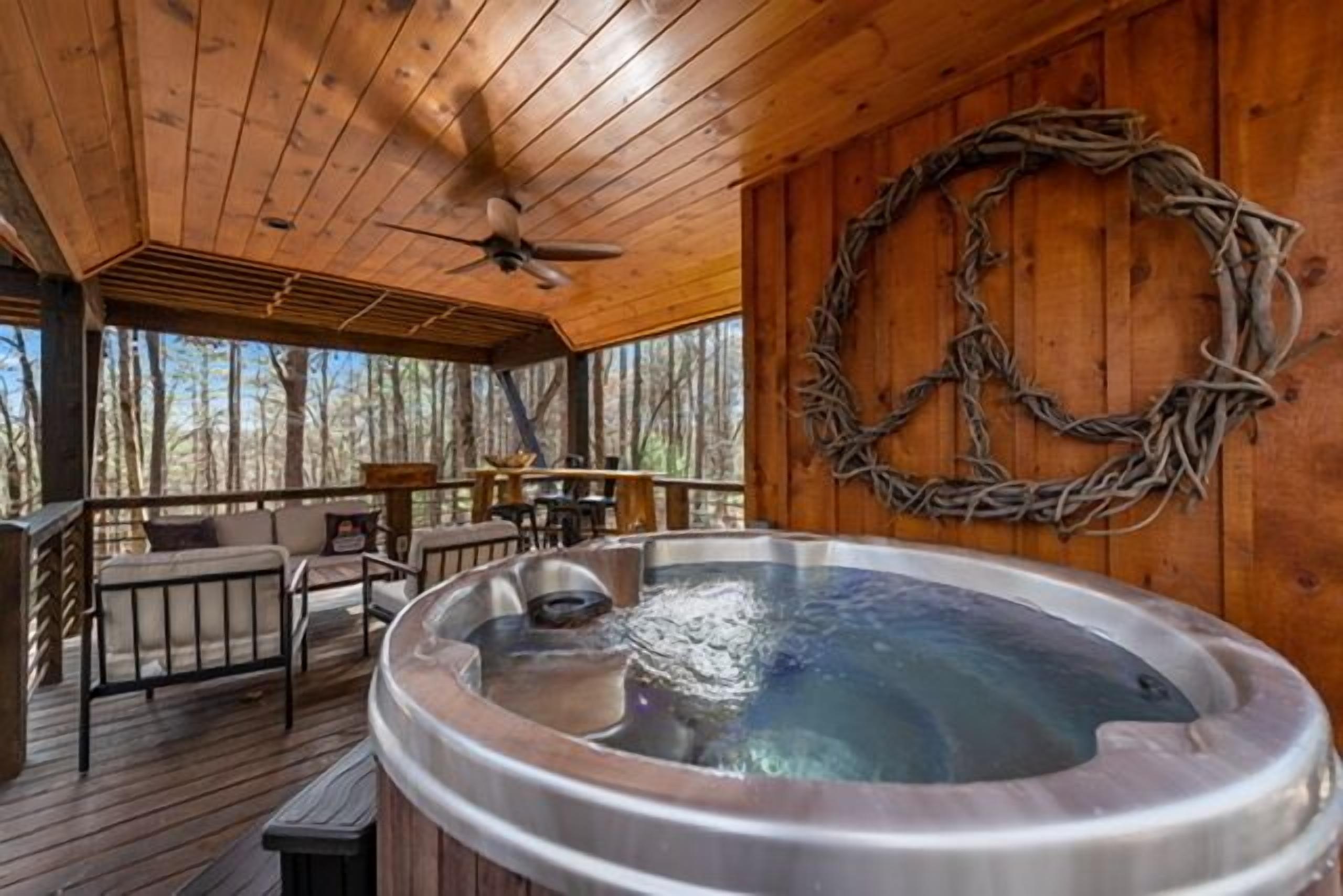 Outdoor spa tub