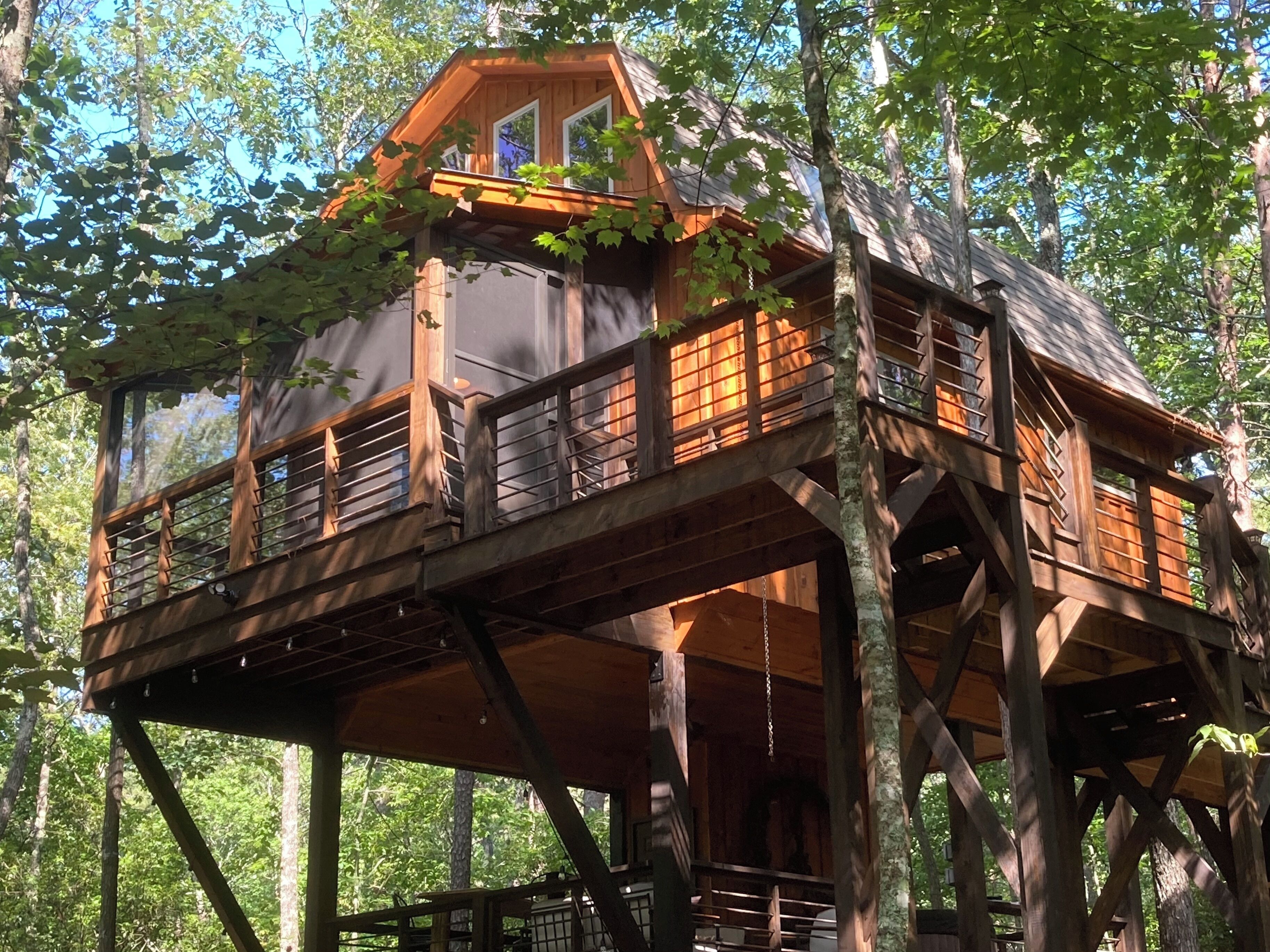 Unique Treebarn!