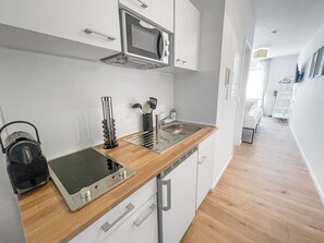 Micro-ondes, plaque de cuisson