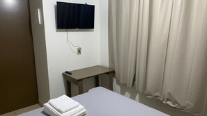 Laptop workspace, free WiFi - Hospedaria Estadia Do Vale (União da Vitória)