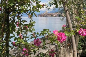 Property grounds - Sopri House - Relaxation and Lake View, Private Garden and Veranda (Malcesine)