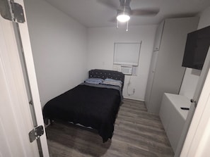 2 slaapkamers, een strijkplank/strijkijzer, wifi, beddengoed