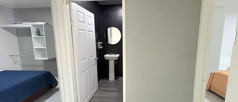 Tabla de planchar con plancha y wifi gratis