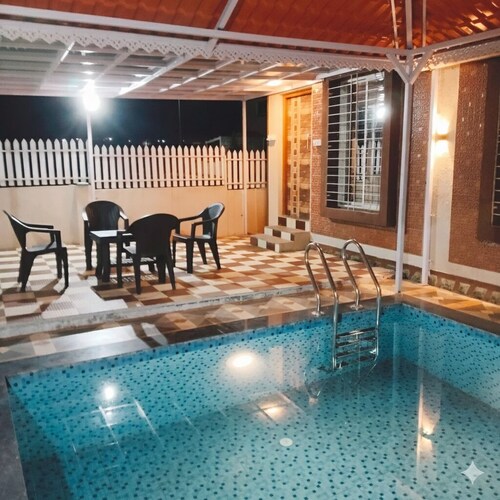 Enjoyable 3-bedroom villa with private pool in charming Kasara near Igatpuri