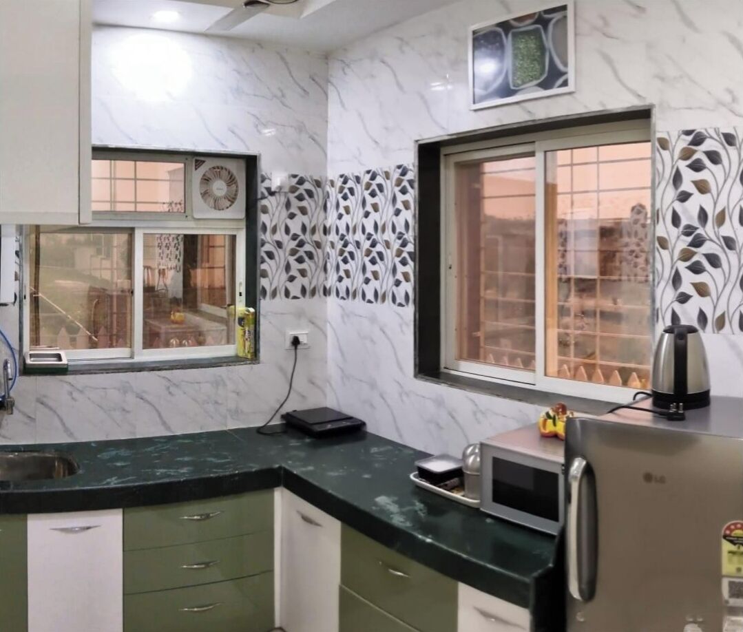 Refrigerador, microondas, placa de cocina, cafetera/tetera