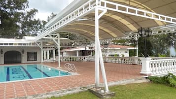 15 piscinas al aire libre