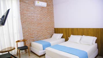 Tremannsrom – classic | Dundyner, wi-fi (inkludert) og sengetøy