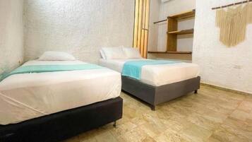 Habitación triple Deluxe | Wifi gratis