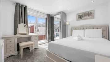 3 bedrooms, desk, free WiFi