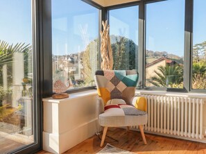 Interior - Devona (Seaton)