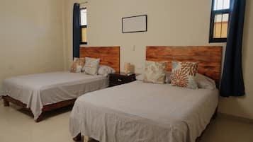 Family Quadruple Room | Laptop workspace, free WiFi