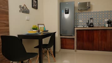 Family Quadruple Room | Dining