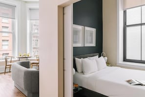 Departamento superior, 1 cama Queen size, cocina, vista a la ciudad | Ropa de cama de alta calidad y decoración personalizada 