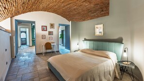 1 camera, culla da viaggio, Wi-Fi gratuito, lenzuola