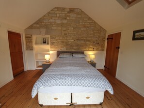 Internet, bed sheets - Chocolate Box Thatched Cottage - walking distance to the beach (Osmington)