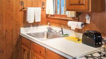 Cabin 3 | Miscellaneous