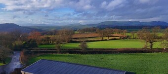 The Hay Barn | Hot Tub | Sleeps 12 | Luxury Countryside Views