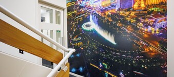 Stylish Central Apartment | Secure | Walk to CBD, Dining & Events