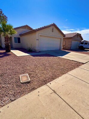 Property grounds - new listing (Phoenix)