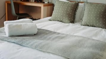 Desk, blackout drapes, free WiFi