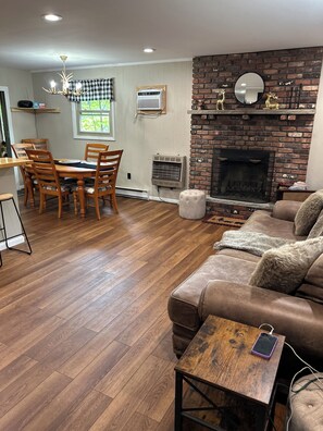 Living area - Charming Home in The Poconos (Lake Ariel)